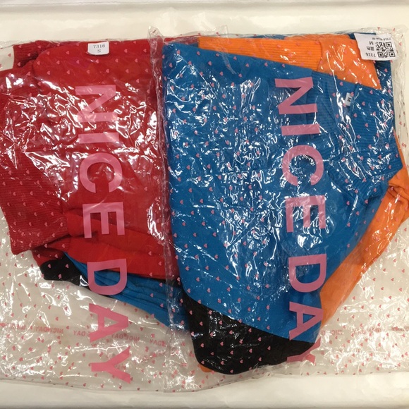 NWT! Colorblock Slight Crop Crew Neck Sweatshirt - Picture 7 of 7